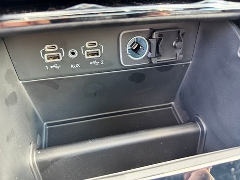 New 2025 Jeep Grand Cherokee L Limited image 16