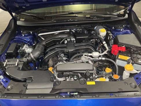 Used 2025 Subaru Crosstrek 2.0i Premium image 19