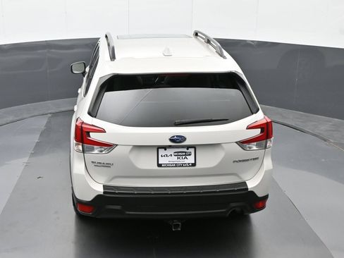 Used 2021 Subaru Forester Premium AWD/4WD image 36