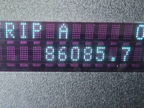 Used 2010 Ford Focus SEL image 18