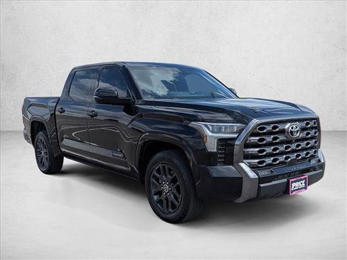 Used 2023 Toyota Tundra Platinum AWD/4WD image 3