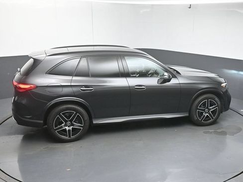 Used 2025 Mercedes-Benz GLC 300 w/ AMG Line image 50