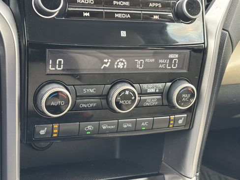 Used 2022 Subaru Ascent Limited image 21