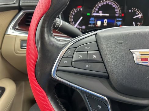 Used 2018 Cadillac XT5 Luxury w/ Driver Awareness Package AWD/4WD image 22