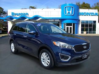 Used 2016 Kia Sorento FWD video 1