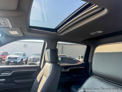 New 2026 GMC Sierra 1500 Denali w/ Denali Reserve Package image 11