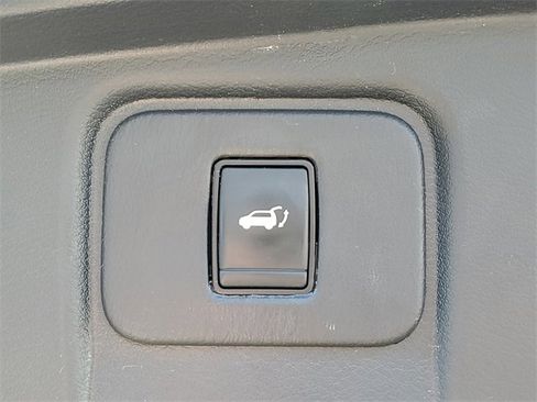 Used 2023 Nissan Murano SL w/ SL Moonroof Package image 9