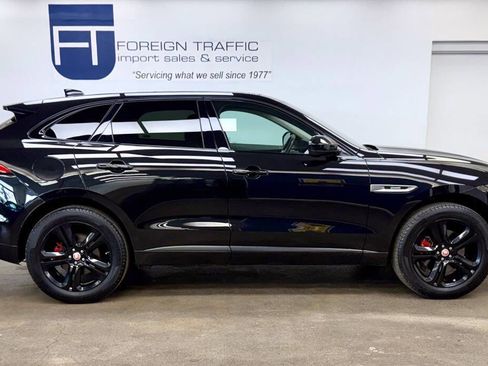 Used 2017 Jaguar F-PACE R-Sport image 14