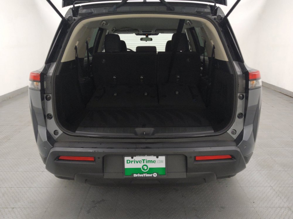 Used 2023 Nissan Pathfinder S w/ Cargo Package FWD image 29