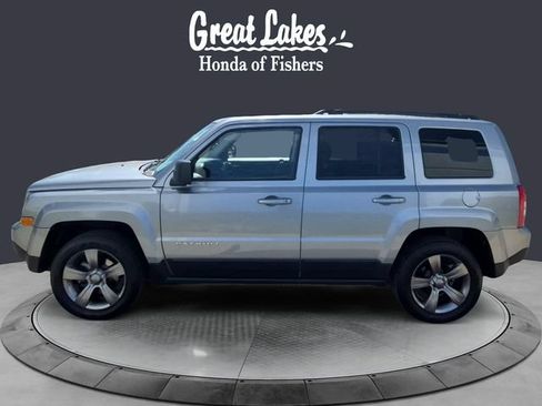 Used 2015 Jeep Patriot High Altitude AWD/4WD image 2