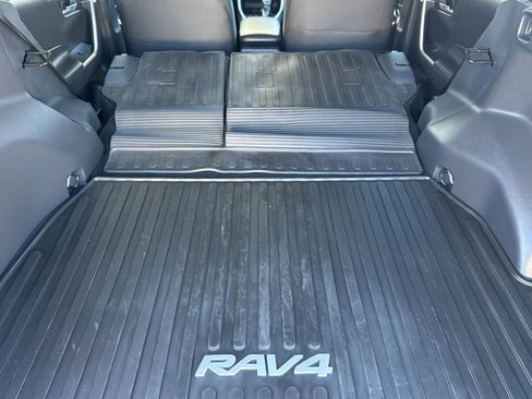 Used 2025 Toyota RAV4 XLE image 14