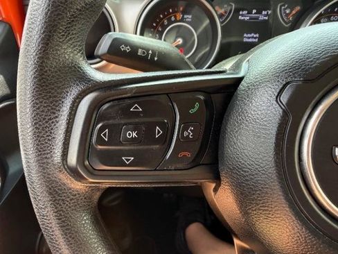 Used 2018 Jeep Wrangler Unlimited Sport image 22