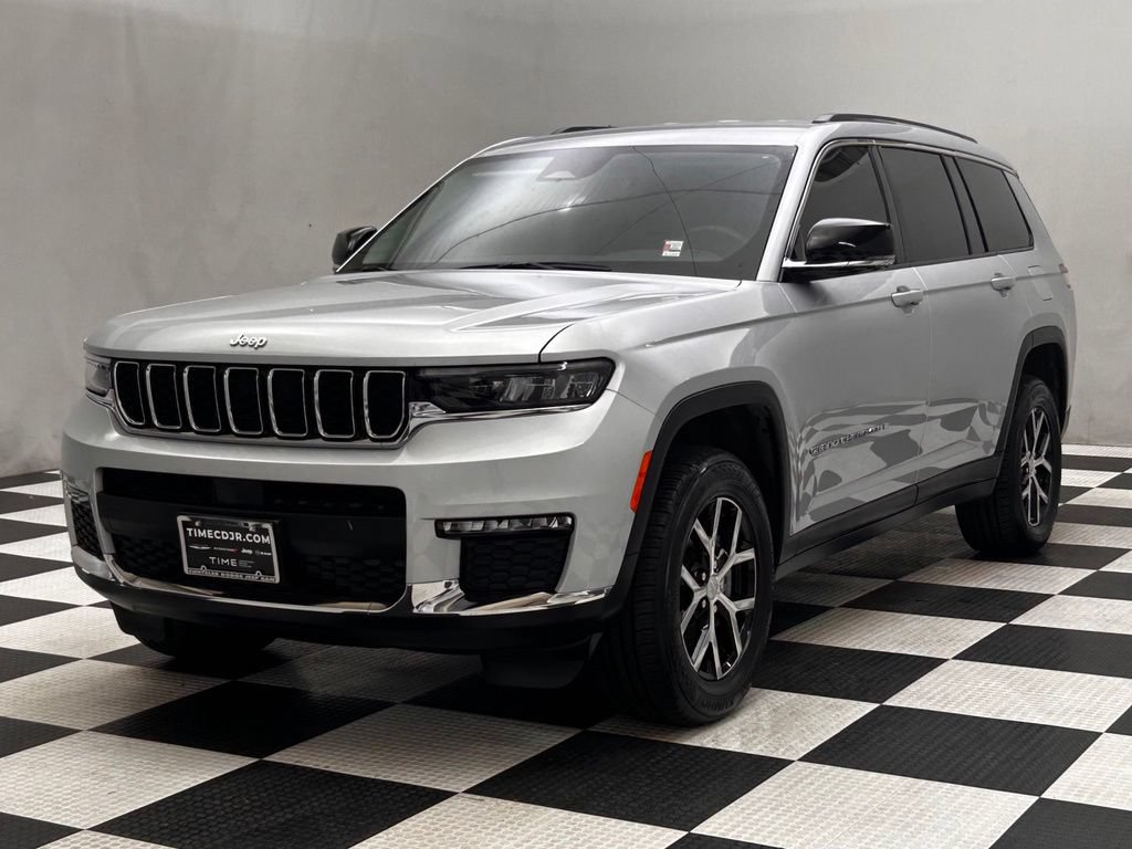 Used 2023 Jeep Grand Cherokee L Limited w/ Trailer Tow Group (B) AWD/4WD image 4