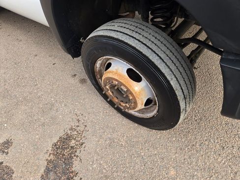 Used 2014 Ford F450 XL w/ Power Equipment Group image 12