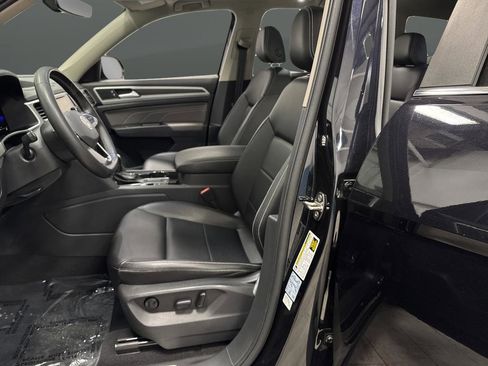 Used 2022 Volkswagen Atlas SE w/ Panoramic Sunroof Package image 4