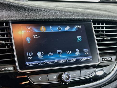 Used 2019 Buick Encore Essence FWD image 21