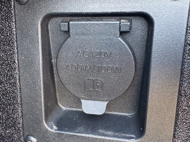 Used 2025 Toyota Tundra Platinum AWD/4WD image 8