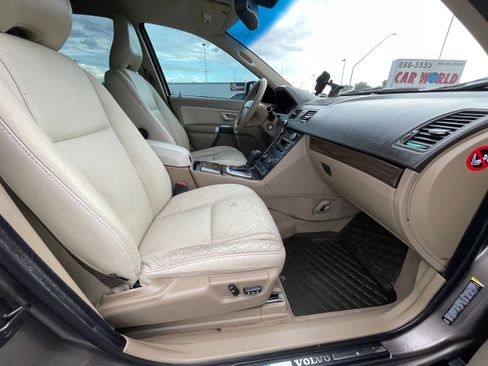 Used 2010 Volvo XC90 3.2 FWD image 19