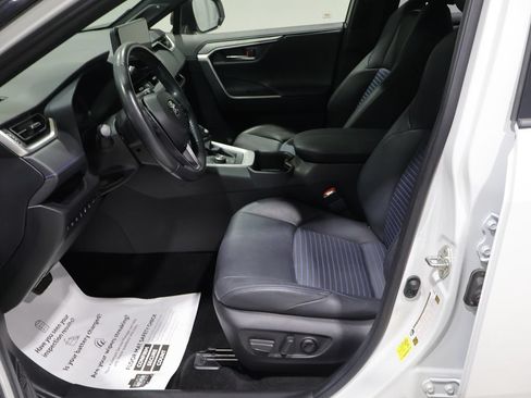 Used 2024 Toyota RAV4 XSE w/ Advanced Technology Package AWD/4WD image 11