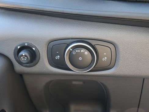 Used 2020 Ford Transit 250 Medium Roof image 29