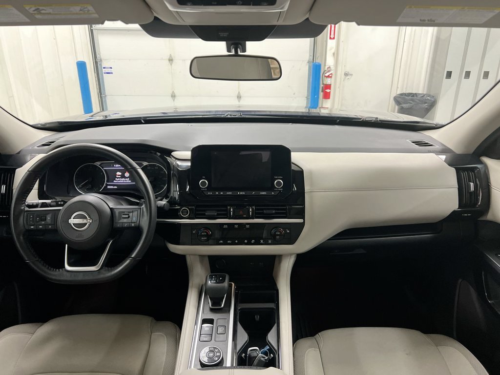 Used 2024 Nissan Pathfinder SV w/ Cargo Package AWD/4WD image 10