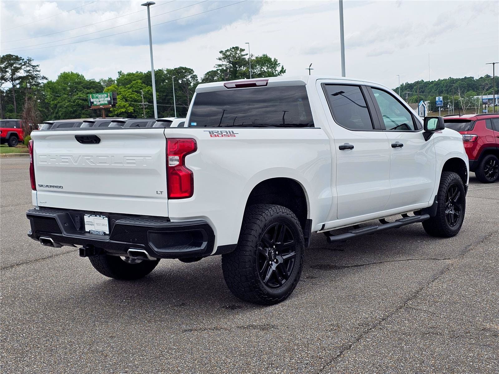Used 2023 Chevrolet Silverado 1500 LT Trail Boss AWD/4WD image 8
