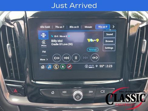 Used 2023 Chevrolet Traverse LT w/ LT Premium Package FWD image 6
