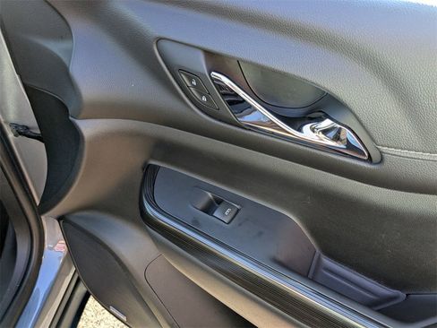 Used 2021 GMC Acadia SLT w/ Elevation Edition image 29