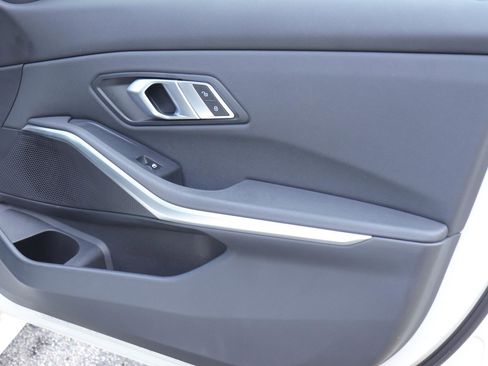 Used 2021 BMW 330e w/ Convenience Package RWD image 15