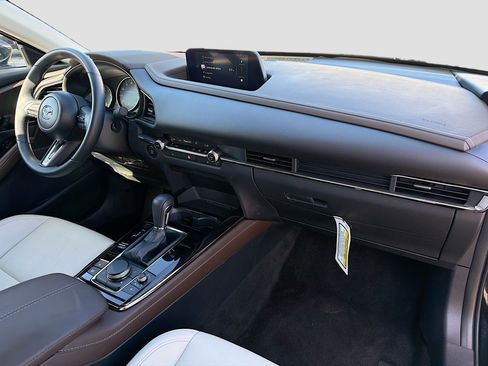 Used 2025 MAZDA CX-30 AWD 2.5 S w/ Premium Package image 14