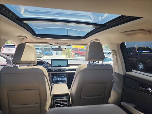 Used 2023 Lincoln Nautilus Reserve FWD image 24