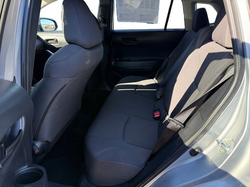 Used 2024 Toyota Corolla Cross LE image 16