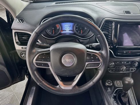 Used 2019 Jeep Cherokee Limited AWD/4WD image 14