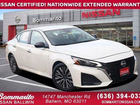 Certified 2025 Nissan Altima 2.5 SV FWD image 1