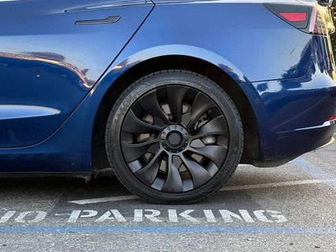 Used 2019 Tesla Model 3 Mid Range RWD image 24