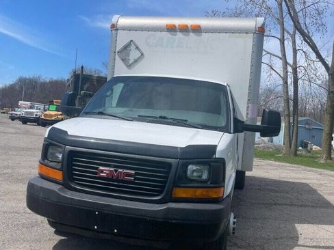 Used 2015 GMC Savana 3500 image 3