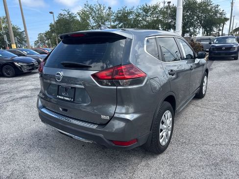 Used 2018 Nissan Rogue S FWD image 6