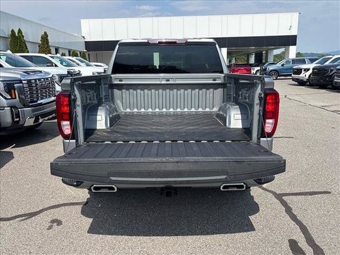 Certified 2023 GMC Sierra 1500 Elevation w/ X31 Off-Road Package AWD/4WD image 6