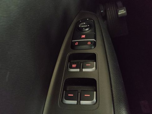 Used 2018 Kia Optima LX image 27