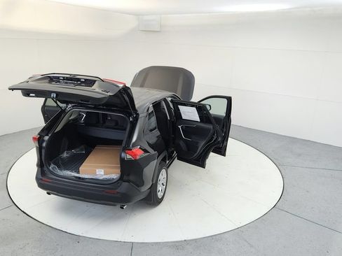 Used 2025 Toyota RAV4 LE AWD/4WD image 19
