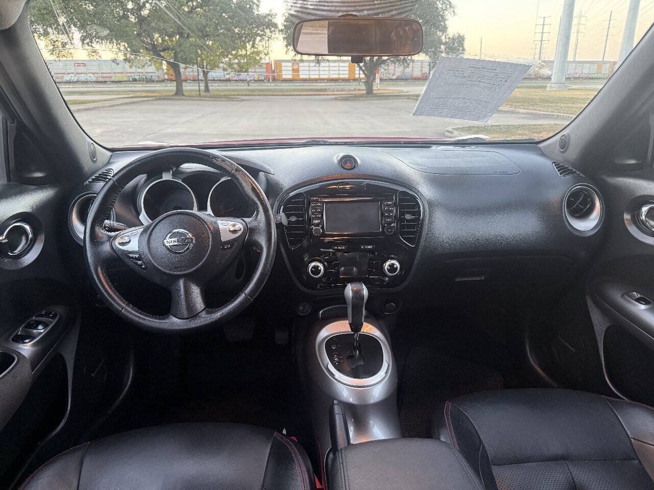 Used 2016 Nissan Juke SL FWD image 9