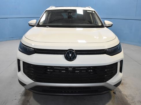 New 2026 Volkswagen Tiguan SE image 18