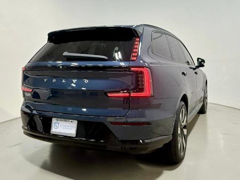 Used 2025 Volvo EX90 Ultra AWD/4WD image 15