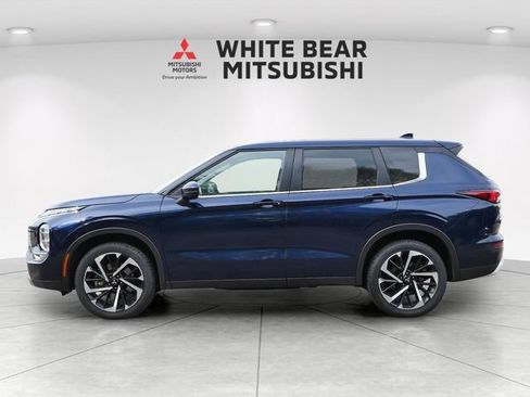 Used 2023 Mitsubishi Outlander SE AWD/4WD image 4