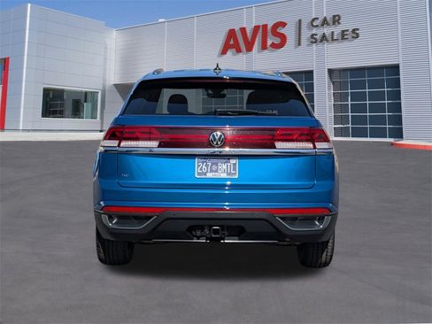 Used 2024 Volkswagen Atlas Cross Sport SE image 7