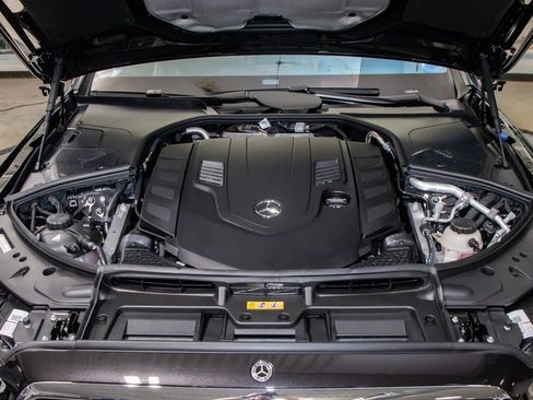 Used 2026 Mercedes-Benz S 580 4MATIC Sedan image 5