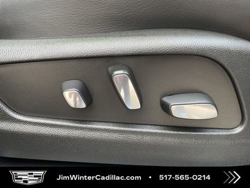 Certified 2025 Cadillac XT5 Premium Luxury AWD/4WD image 16