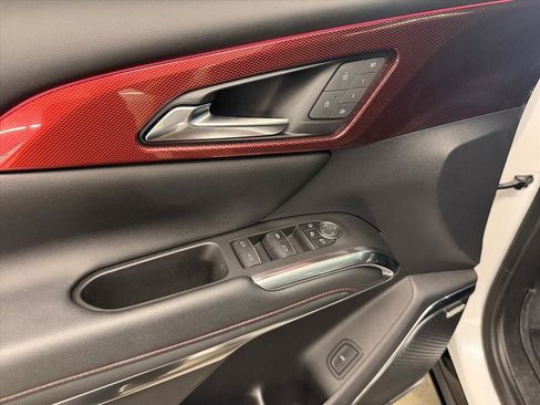 Used 2024 Chevrolet Traverse RS image 12