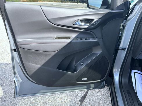 Certified 2024 Chevrolet Equinox RS w/ RS Leather Package image 9