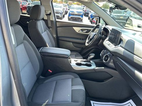 Certified 2025 Chevrolet Blazer LT image 26